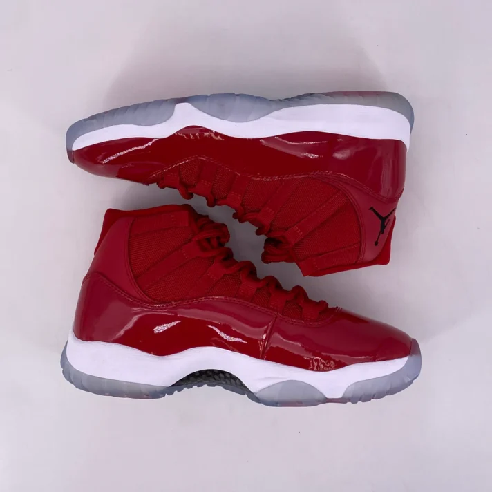 AIR JORDAN 11 RETRO HIGH RED