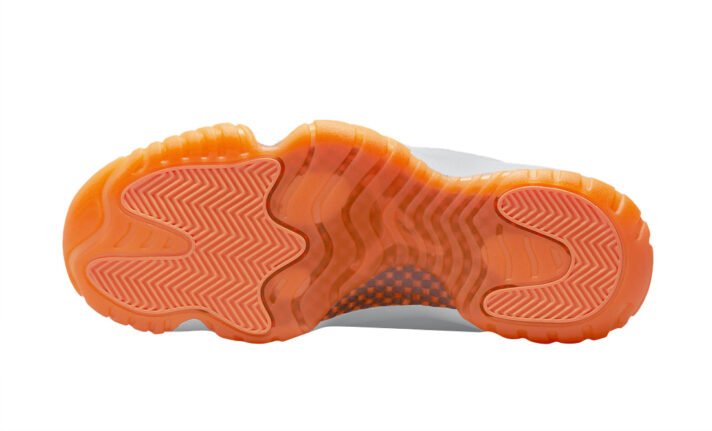 Air Jordan 11 Low WMNS Bright Citrus
