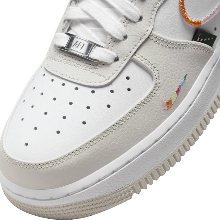 Nike WMNS Air Force 1 Low All Petals United